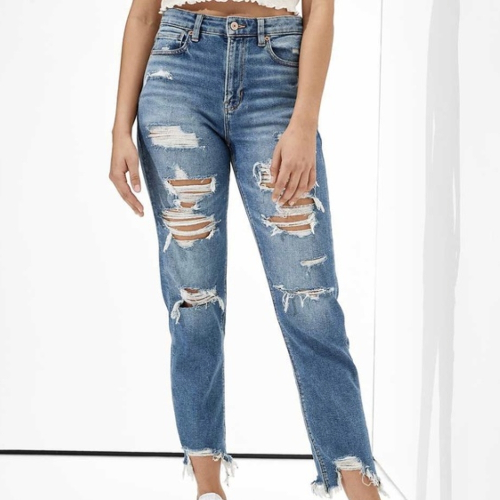 American Eagle Stretch Distressed Mom Jeans, 6